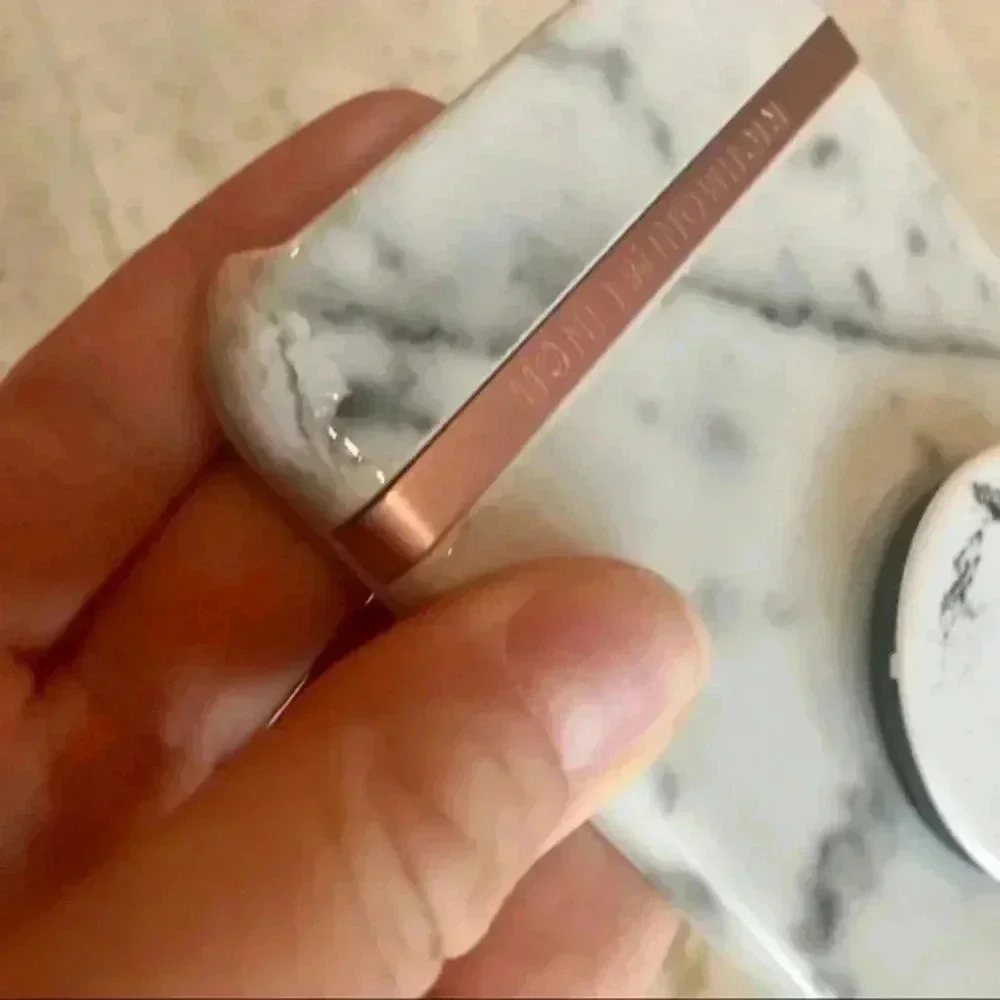R&F: white marble Freedom Series iPhone 6/…